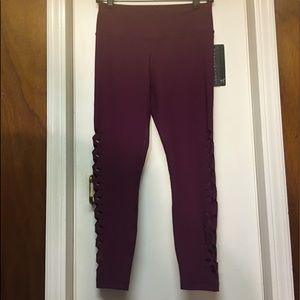 NWT 90 Degrees by Reflex Laser Cut Ankle Leggings!